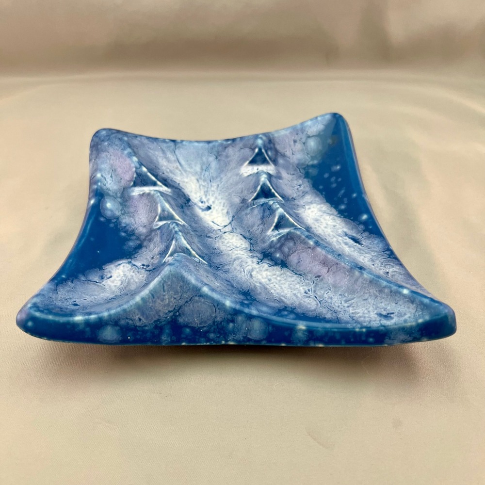 Vintage McCoy USA Ashtray 970 Blue White MCM Excellent Drip Glaze Ceramic - Picture 6 of 7